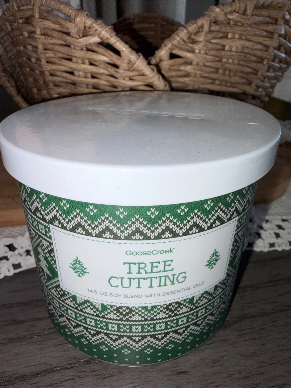 GooseCreek Tree Cutting Scented Jar Candle - Green